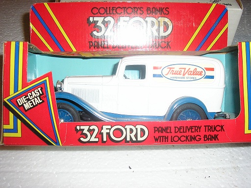 True Value Hardware 1932 Ford Panel Delivery Truck - Click Image to Close